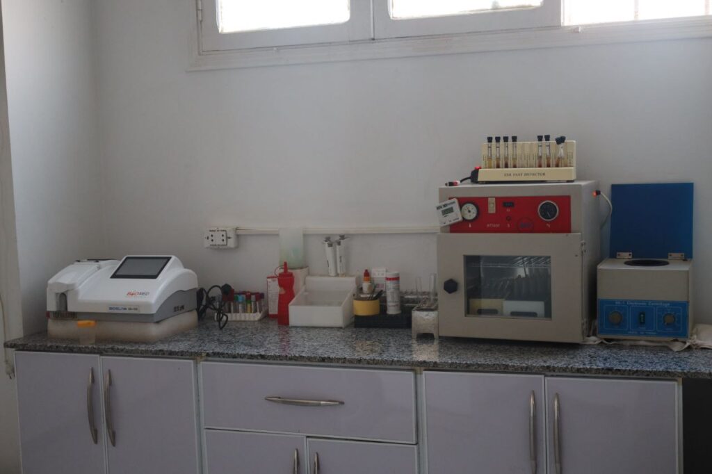 photo_5845727696091465396_y